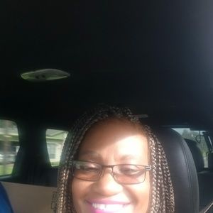 Meet your Posher, Abbie